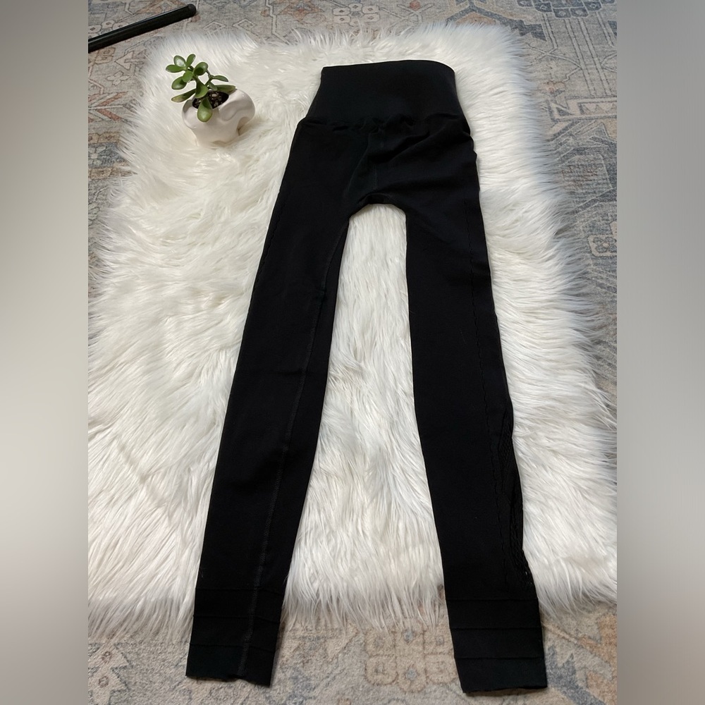 Free People High-Rise Full-Length Running Through My Mind Leggings - Picture 9 of 9